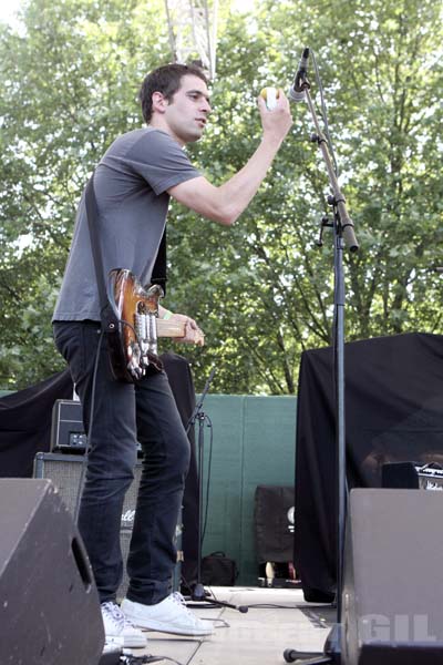 SUUNS - 2011-05-29 - PARIS - Parc de la Villette - 